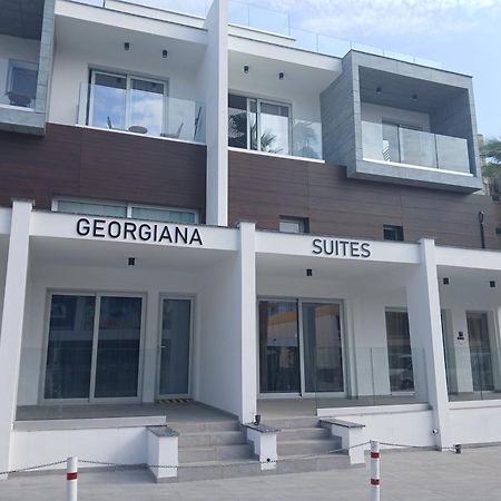 Georgiana Suites Larnaca Bagian luar foto