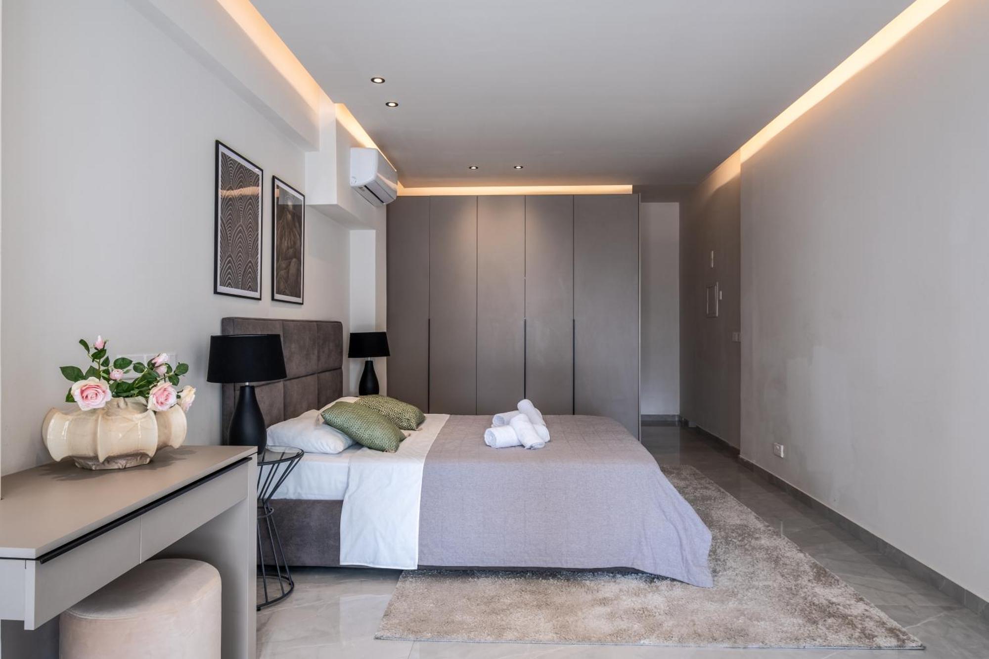 Georgiana Suites Larnaca Bagian luar foto