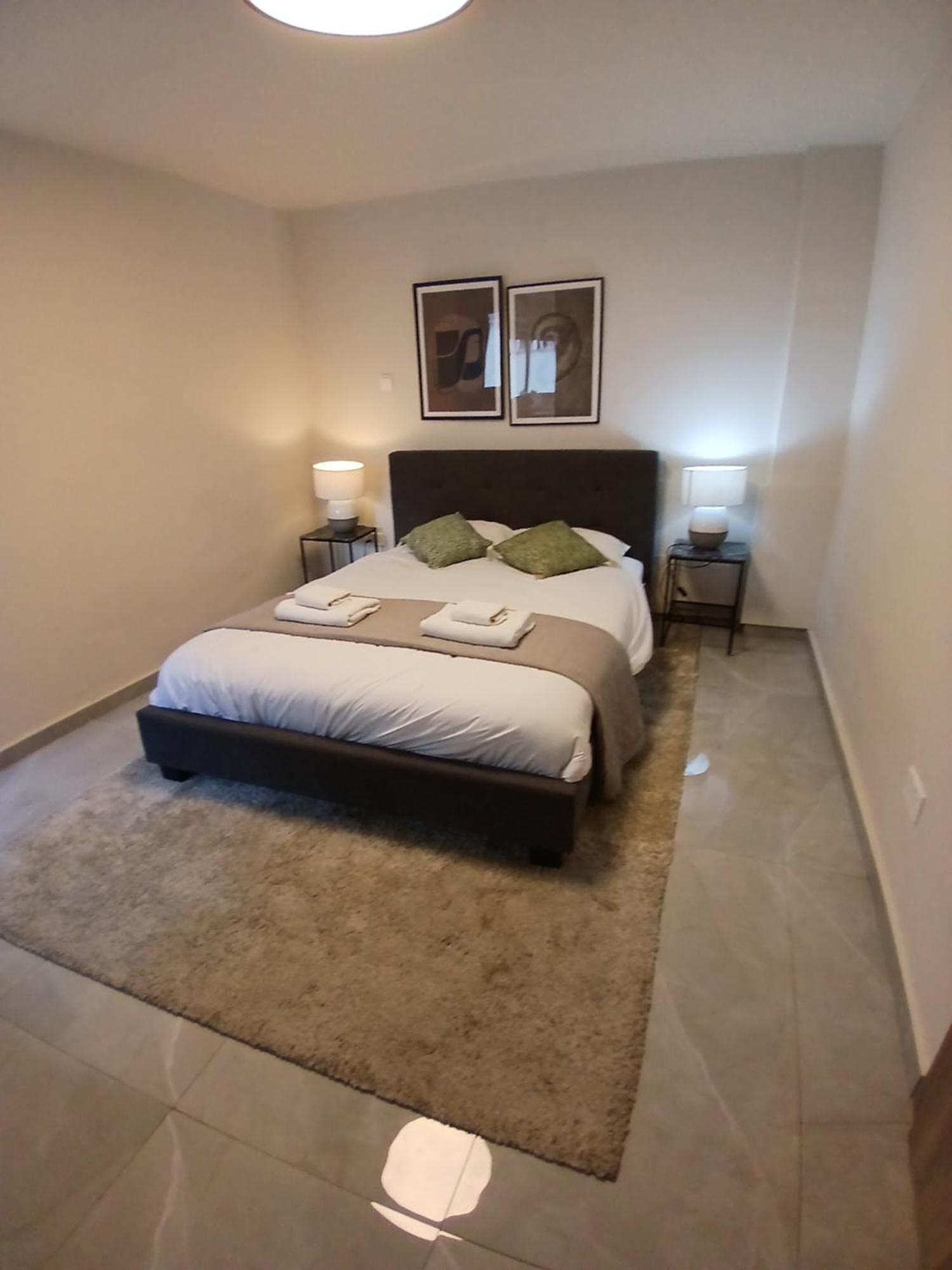 Georgiana Suites Larnaca Ruang foto