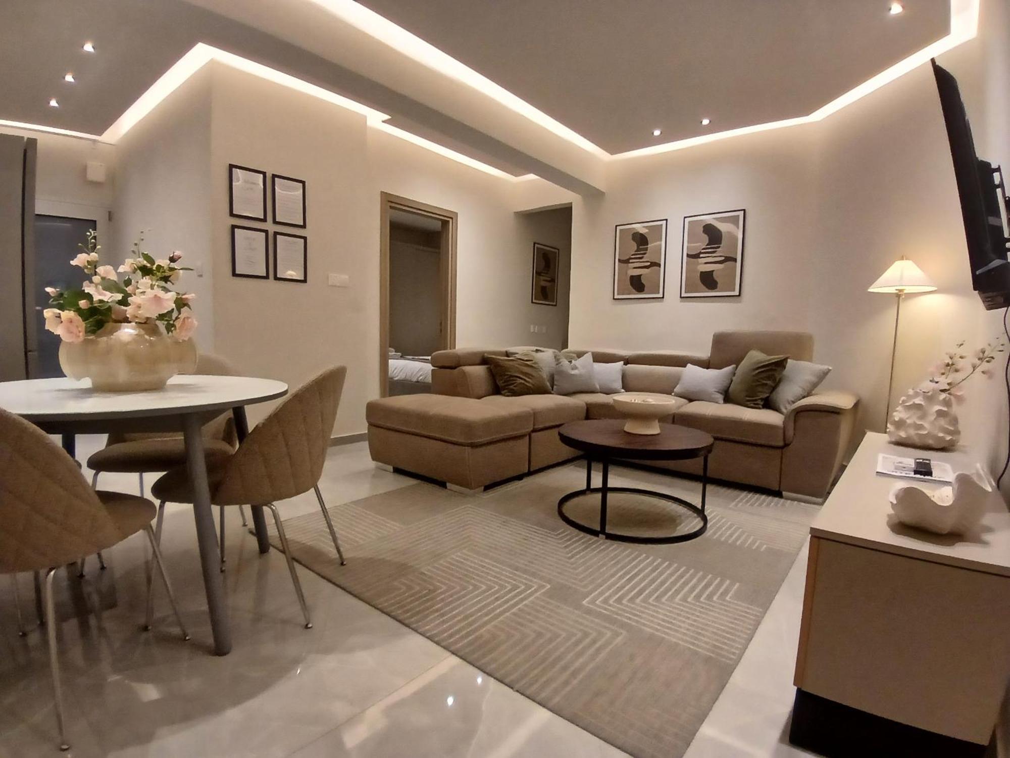 Georgiana Suites Larnaca Ruang foto