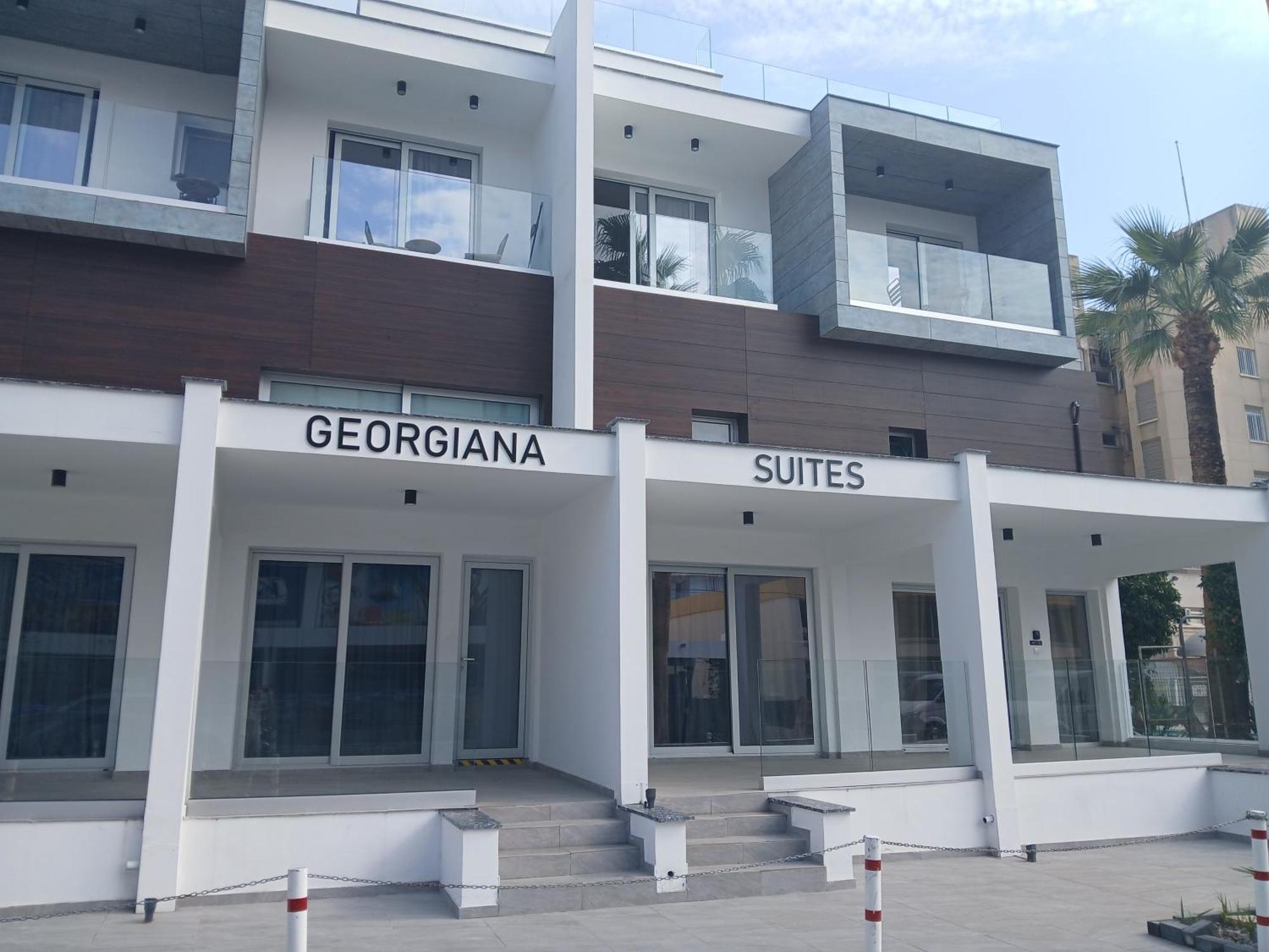 Georgiana Suites Larnaca Bagian luar foto